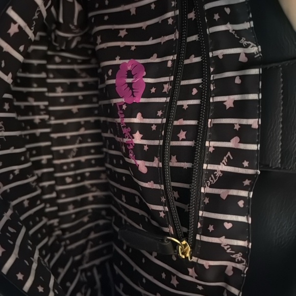 Sassy black & floral Betsey Johnson shoulder bag by Luv Betsey. Gently used. - Picture 6 of 11